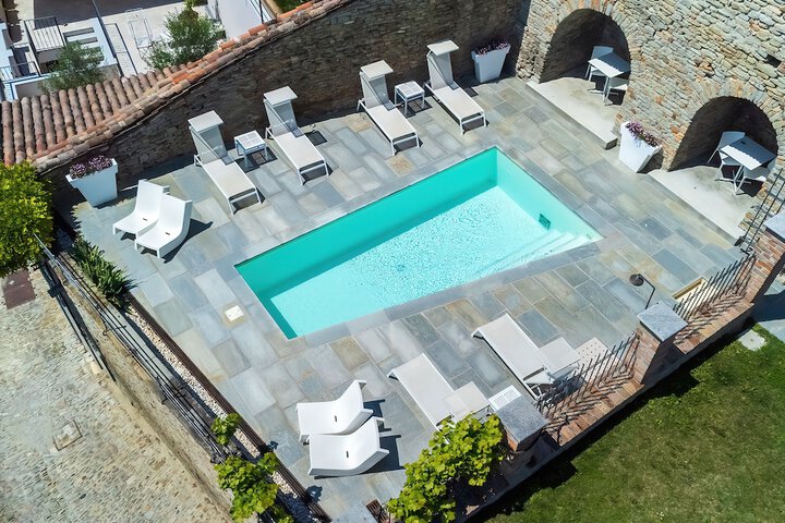 Pool 34 of 67