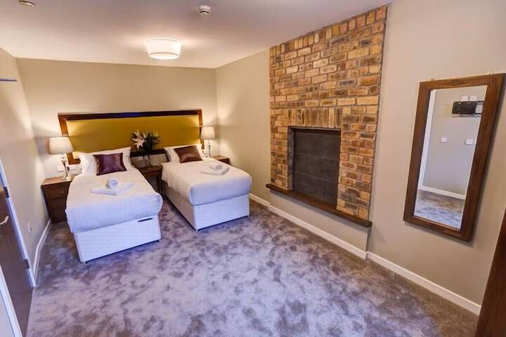 Room 14 of 24