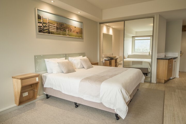 Room 4 of 49