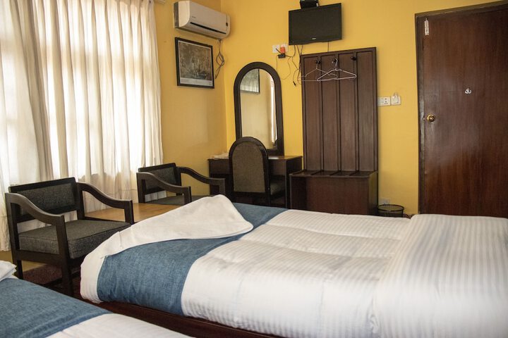Room 10 of 94