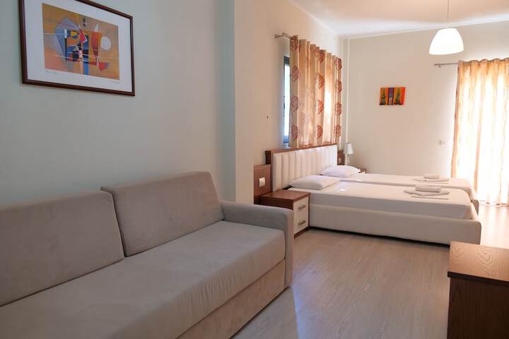 Room 5 of 48