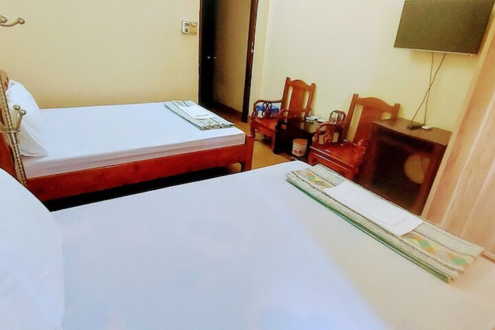 Room 12 of 16