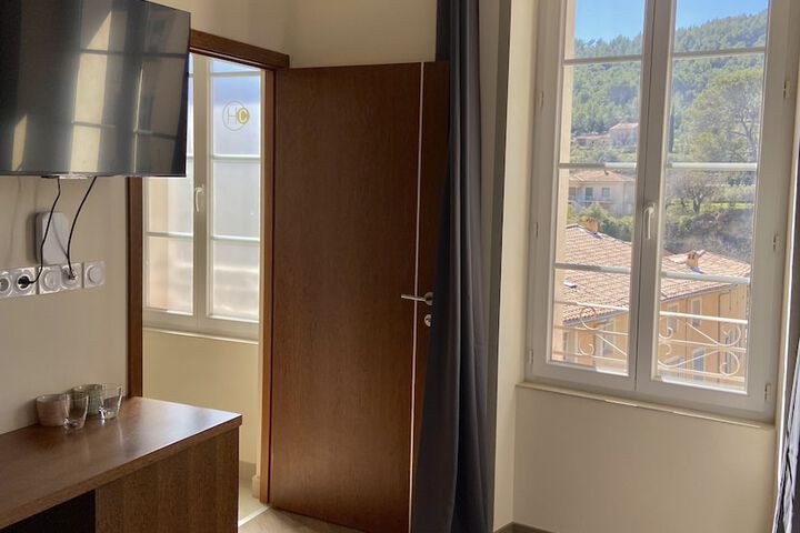 Room 14 of 81