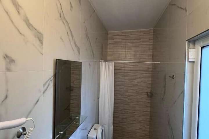 Room 70 of 88