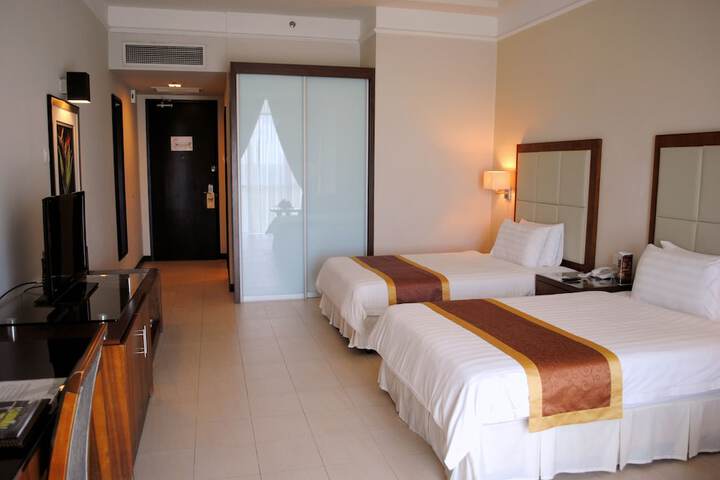Room 3 of 42