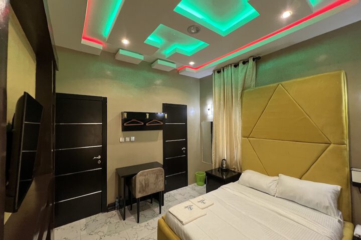 Room 7 of 50