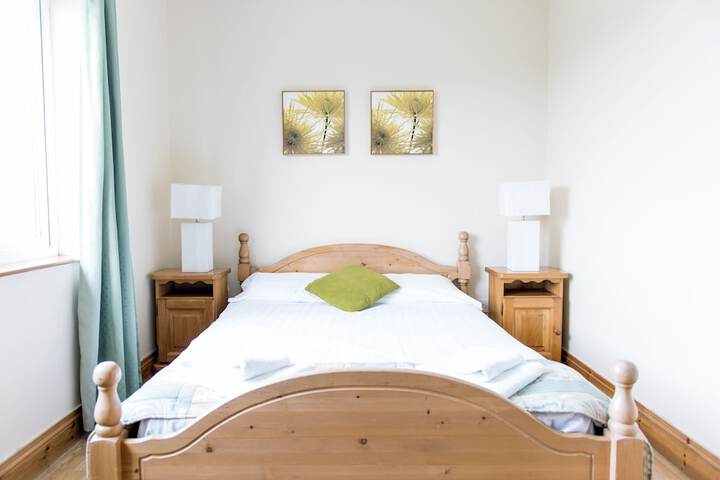 Room 4 of 49