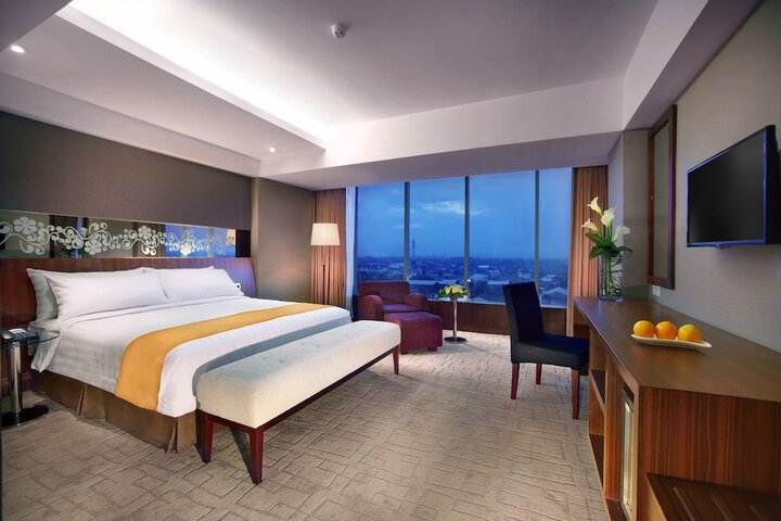 Room 17 of 34