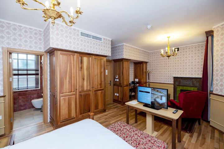 Room 97 of 171