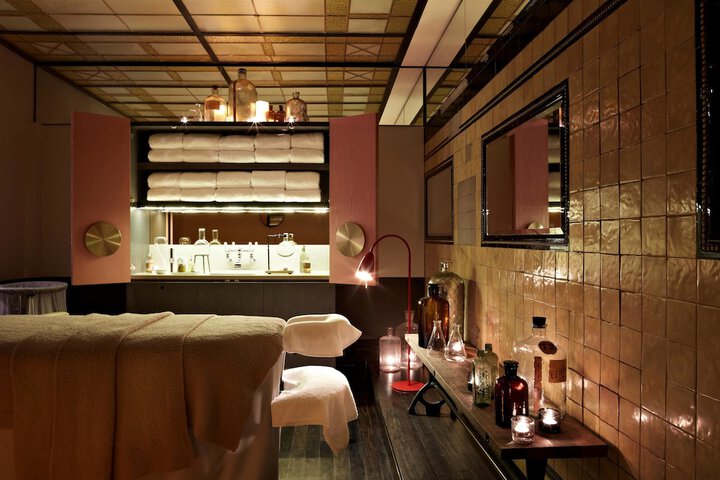 Spa 42 of 54