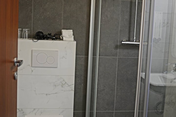 Clean Restrooms