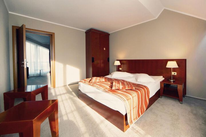 Room 20 of 68