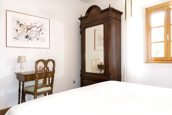 Room 16 of 75