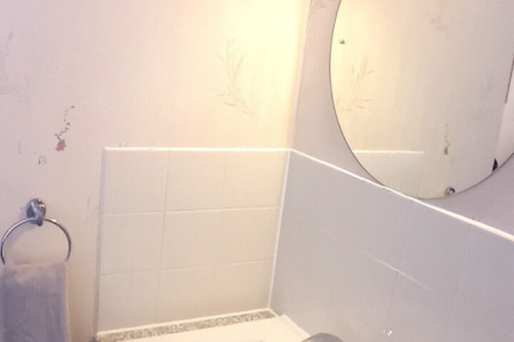 Clean Restrooms