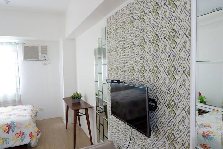 Room 13 of 27