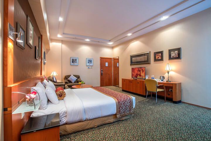 Room 10 of 45