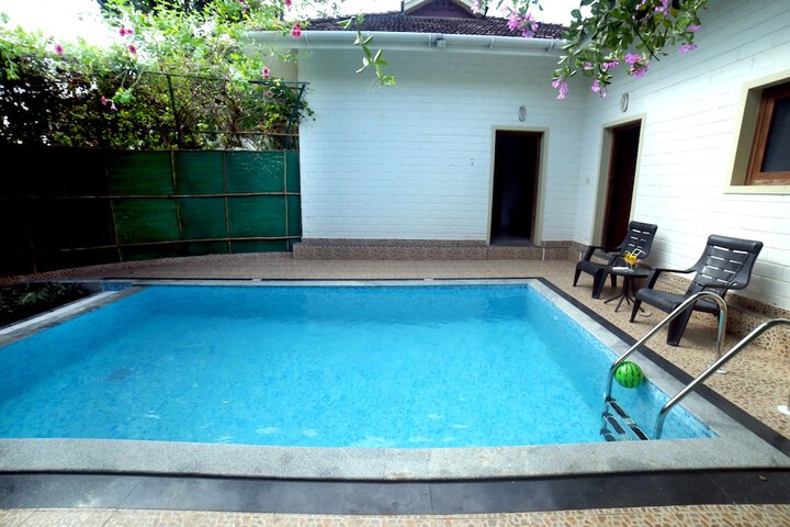 Pool 38 of 62