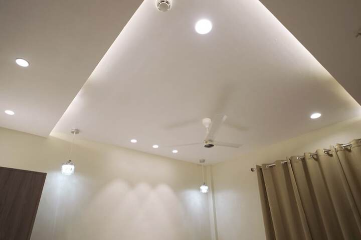 Room 3 of 18