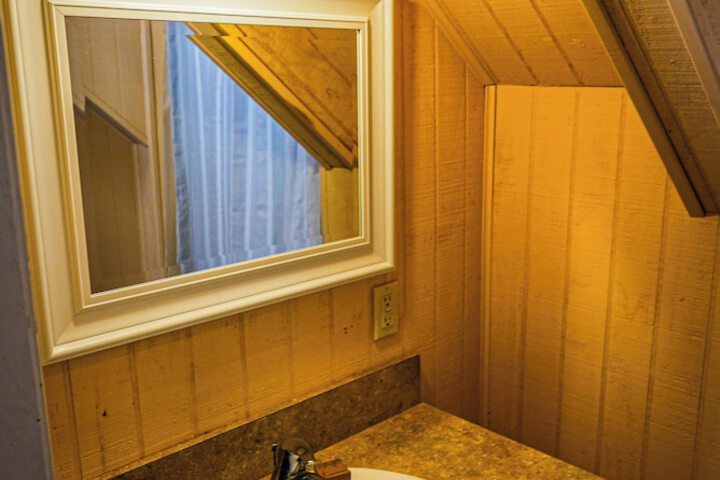 Room 203 of 232