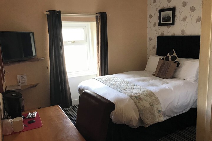 Room 26 of 49