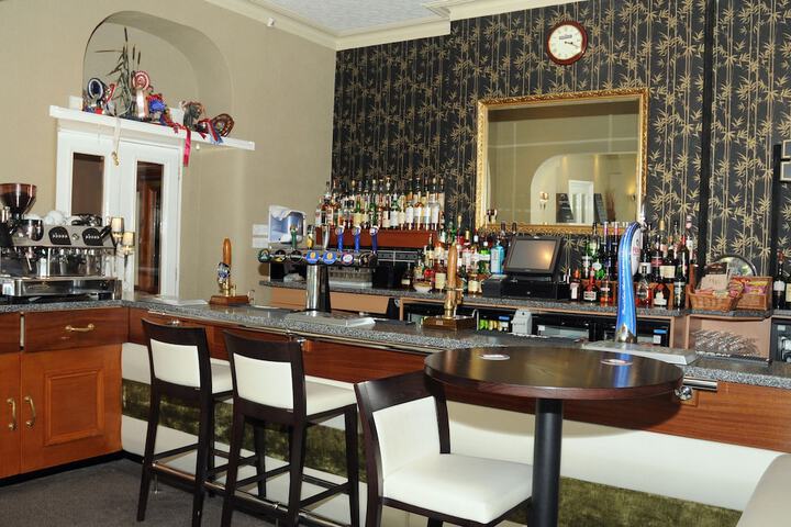 Lounge 47 of 67