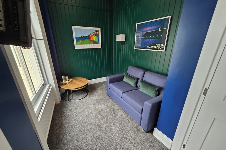 Room 34 of 74