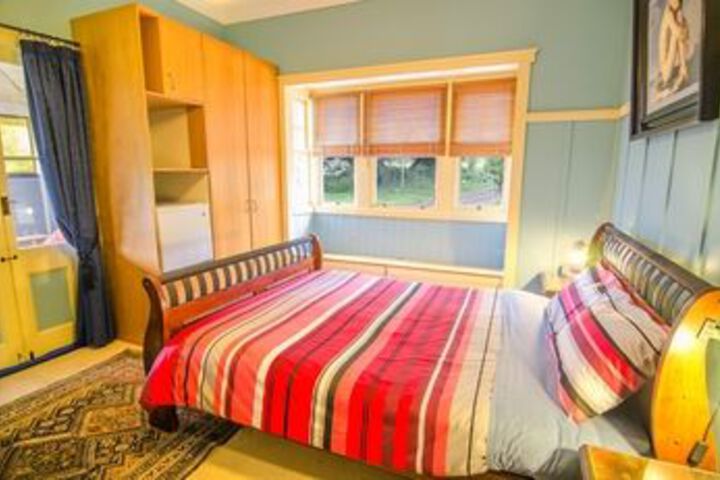 Room 16 of 35