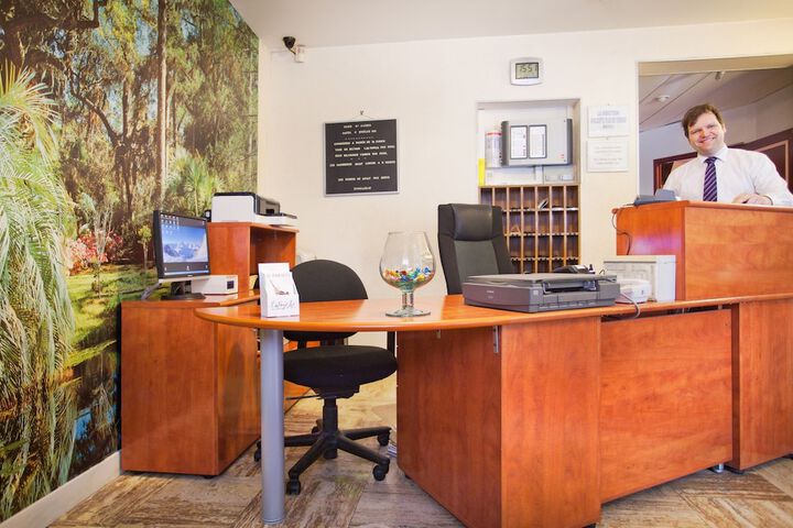 Concierge desk