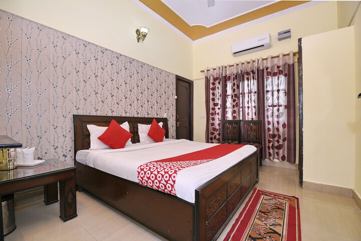 Room 17 of 23