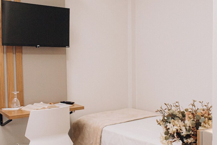 Room 4 of 44