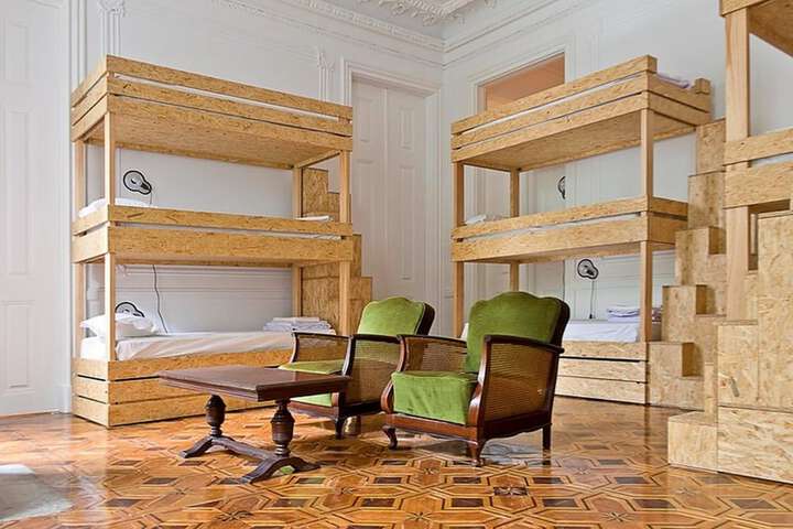 Room 26 of 65