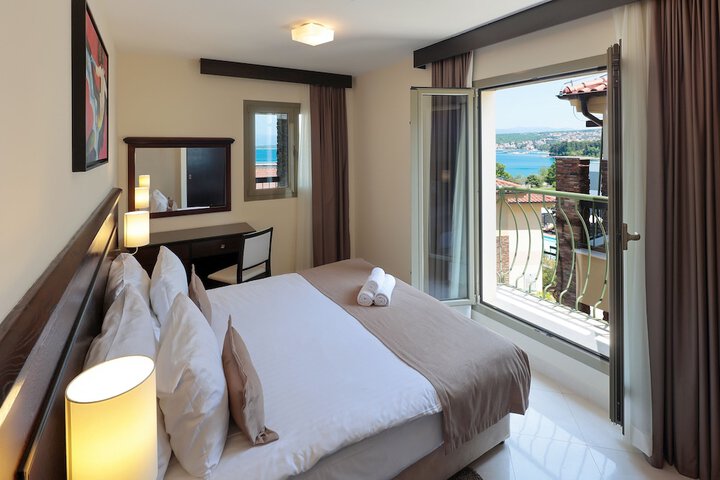 Room 21 of 113