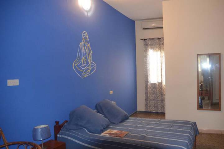 Room 11 of 69