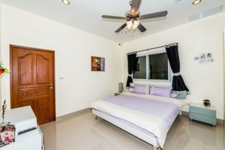 Room 7 of 53