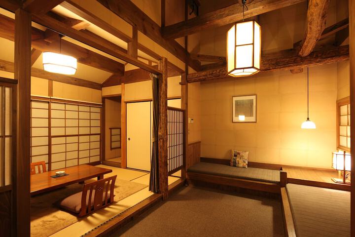 Room 27 of 139