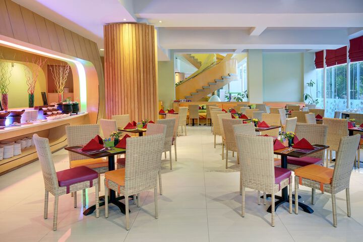 Dining Photos