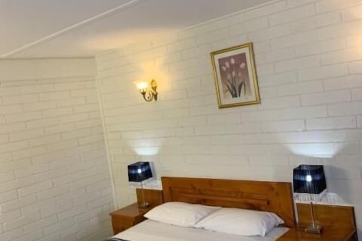 Room 17 of 54