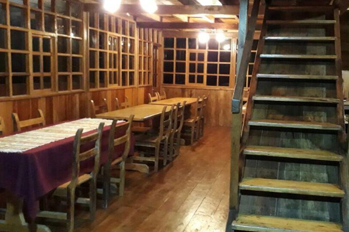 Dining 13 of 23