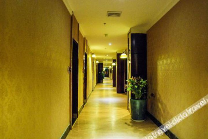 Hotel Interior 21 of 41