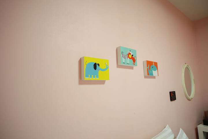 Room 5 of 75