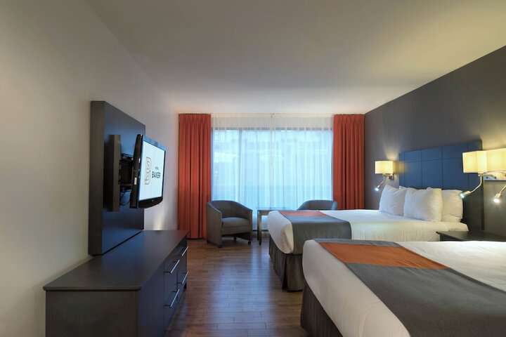 Room 21 of 48