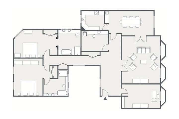 Room 33 of 142