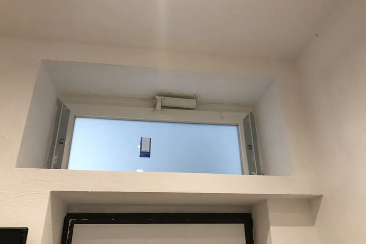 Room 12 of 21