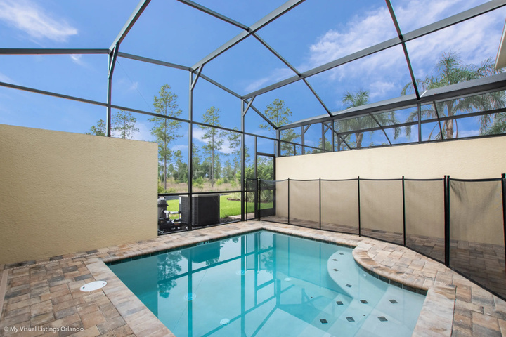Pool 12 of 26