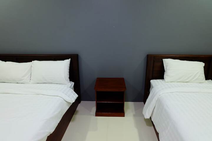 Room 25 of 44