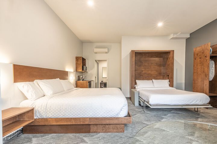 Room 22 of 60