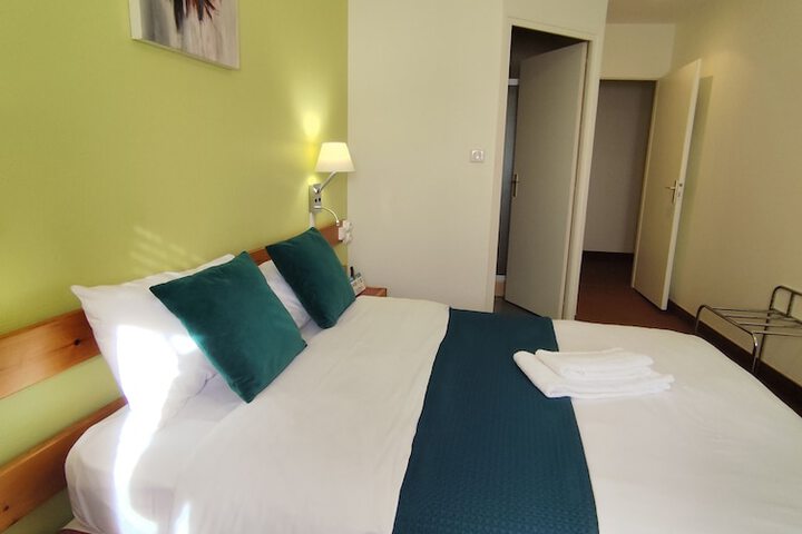 Room 14 of 43