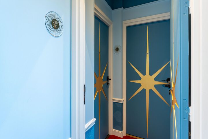 Room 34 of 133