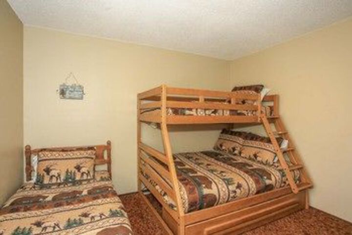Room 9 of 50