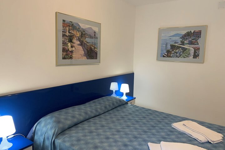 Room 5 of 80